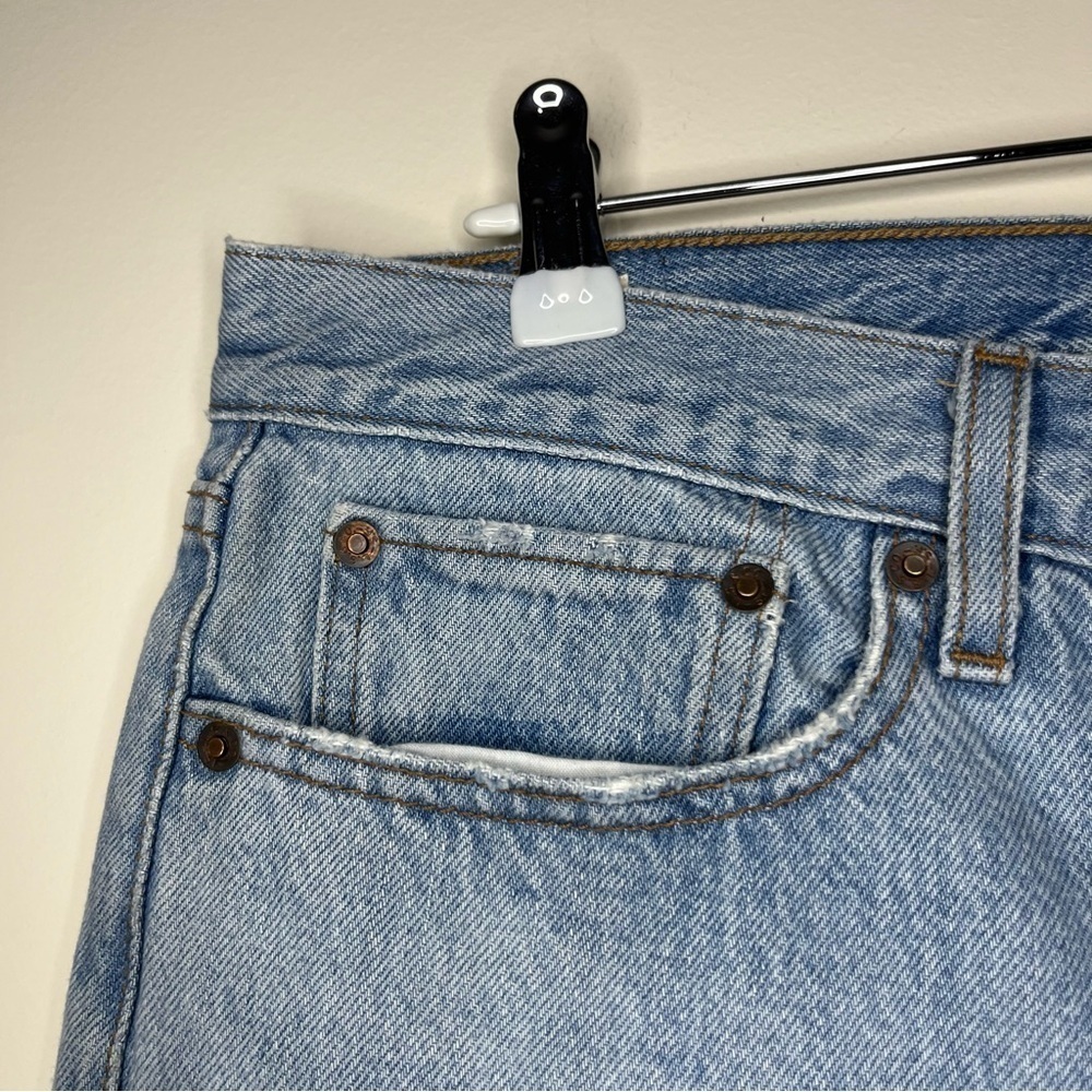 LEVI’s Premium Wedgie Icon Fit Collateral Damage Distressed Raw Hem Jeans - Picture 4 of 14